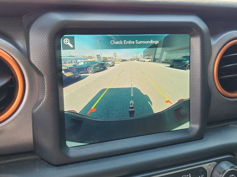 Used 2021 Jeep Gladiator Mojave image 23