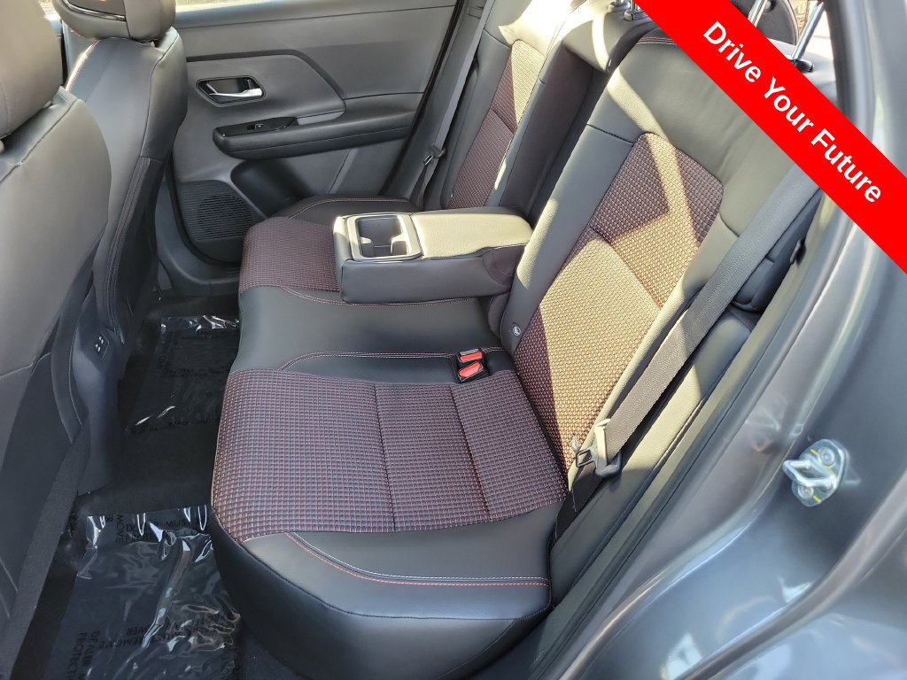 Used 2026 Nissan Kicks SR w/ SR Premium Package FWD image 26