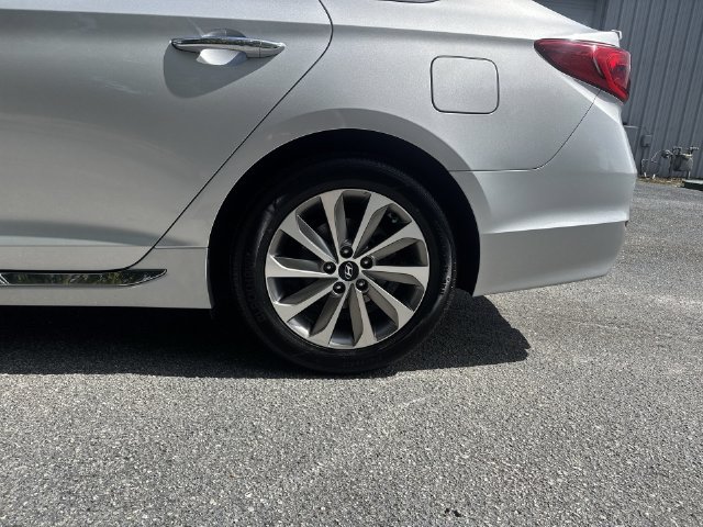 Used 2016 Hyundai Sonata Sport w/ Option Group 1V FWD image 33