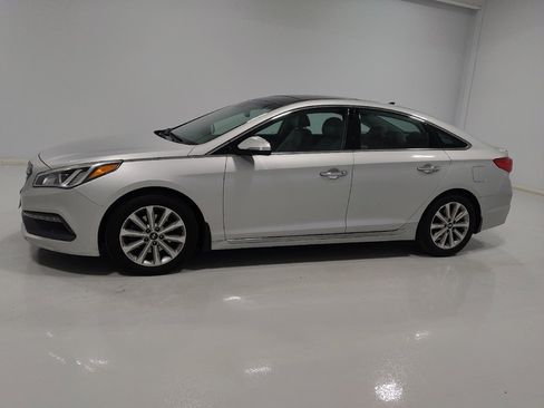 Used 2016 Hyundai Sonata Limited w/ Option Group 04 image 2