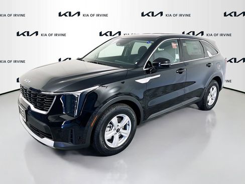 New 2026 Kia Sorento LX FWD image 3