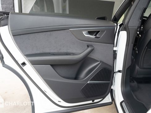 Used 2024 Audi RS Q8 image 30