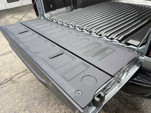 Used 2025 Chevrolet Colorado Trail Boss image 31