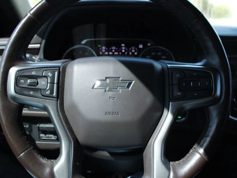 Used 2021 Chevrolet Suburban Z71 w/ Z71 Off-Road Package image 27