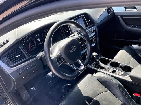 Used 2018 Hyundai Sonata Limited image 14