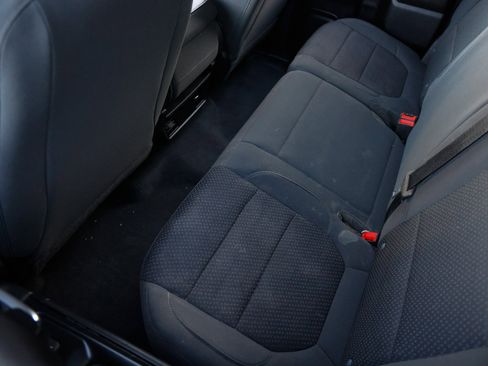 Used 2020 Chevrolet Silverado 1500 Custom w/ Custom Value Package image 13