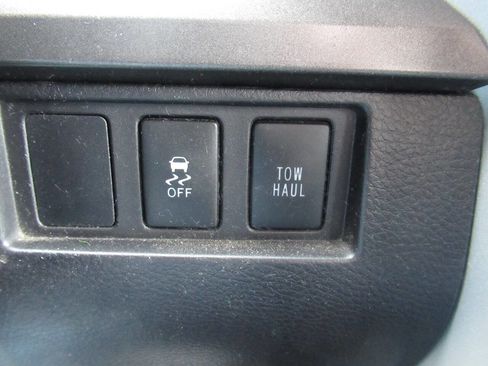 Used 2014 Toyota Tundra SR5 w/ SR5 Upgrade Package image 26