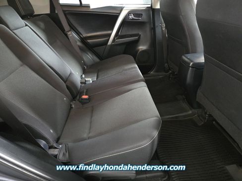 Used 2018 Toyota RAV4 XLE image 20