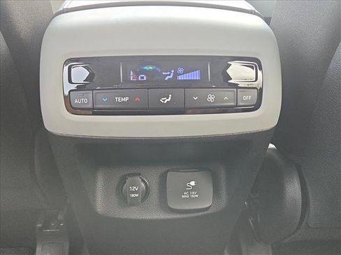 Used 2021 Hyundai Palisade SEL w/ Convenience Package FWD image 17