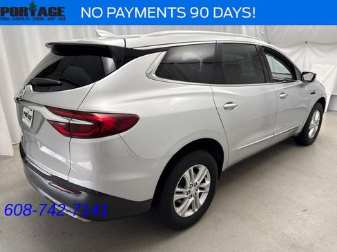 Used 2021 Buick Enclave Essence FWD image 2