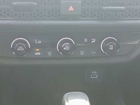 Certified 2025 Honda HR-V LX image 21