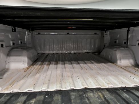 Used 2023 GMC Sierra 1500 SLT w/ SLT Convenience Package AWD/4WD image 8