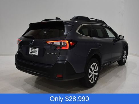 Used 2025 Subaru Outback Premium image 4