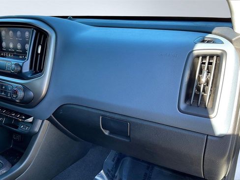 Used 2022 Chevrolet Colorado Z71 image 17