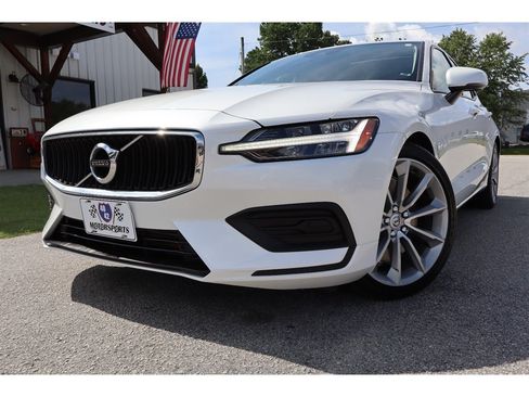 Used 2020 Volvo S60 T6 Momentum AWD/4WD image 12