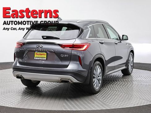 Used 2023 INFINITI QX50 Luxe AWD/4WD image 5