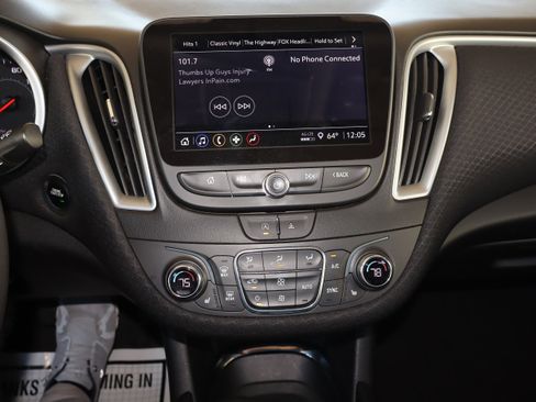 Used 2023 Chevrolet Malibu LT FWD image 16