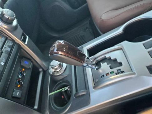 Certified 2021 Toyota 4Runner Limited AWD/4WD image 18