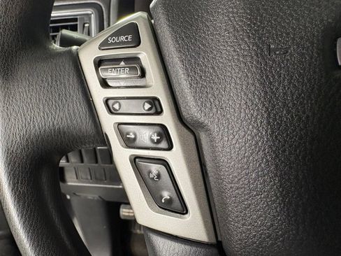 Used 2024 Nissan Titan SV AWD/4WD image 28