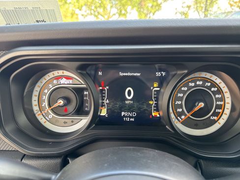 New 2025 Jeep Wrangler Unlimited Rubicon w/ Convenience Group AWD/4WD image 21