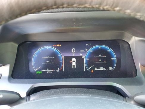 Used 2025 Toyota Tacoma Limited image 18