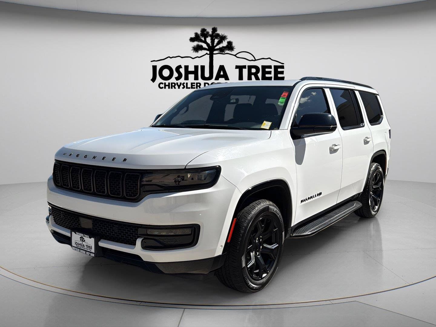 Used 2023 Jeep Wagoneer Series II AWD/4WD image 3