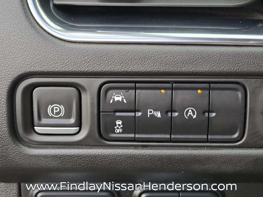 Used 2023 GMC Yukon SLE RWD image 26