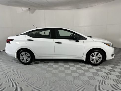 Certified 2025 Nissan Versa S w/ Trunk Package FWD image 9