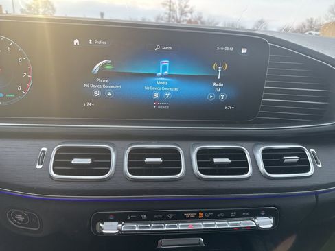 Used 2020 Mercedes-Benz GLS 450 4MATIC image 12