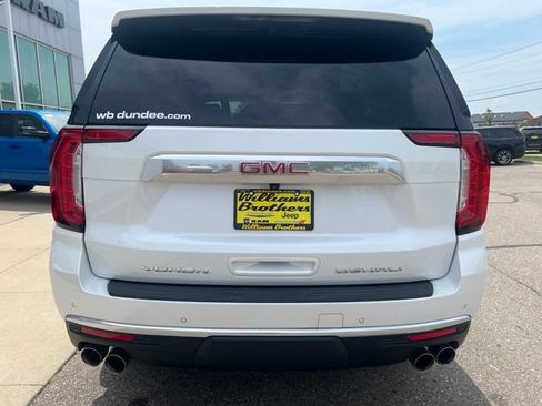 Used 2024 GMC Yukon Denali AWD/4WD image 7