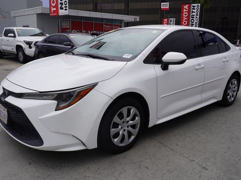 Used 2022 Toyota Corolla LE w/ Carpet Mat Package (TMS) FWD image 3