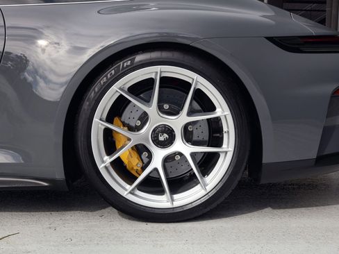 New 2026 Porsche 911 GT3 image 25