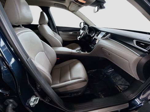 Used 2024 INFINITI QX50 Luxe AWD/4WD image 31