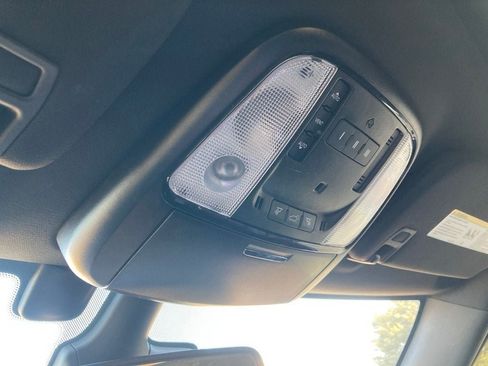 Used 2024 Dodge Durango GT RWD image 28