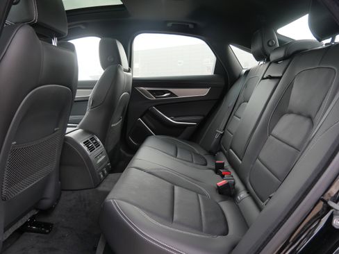 New 2024 Jaguar XF R-Dynamic SE image 6