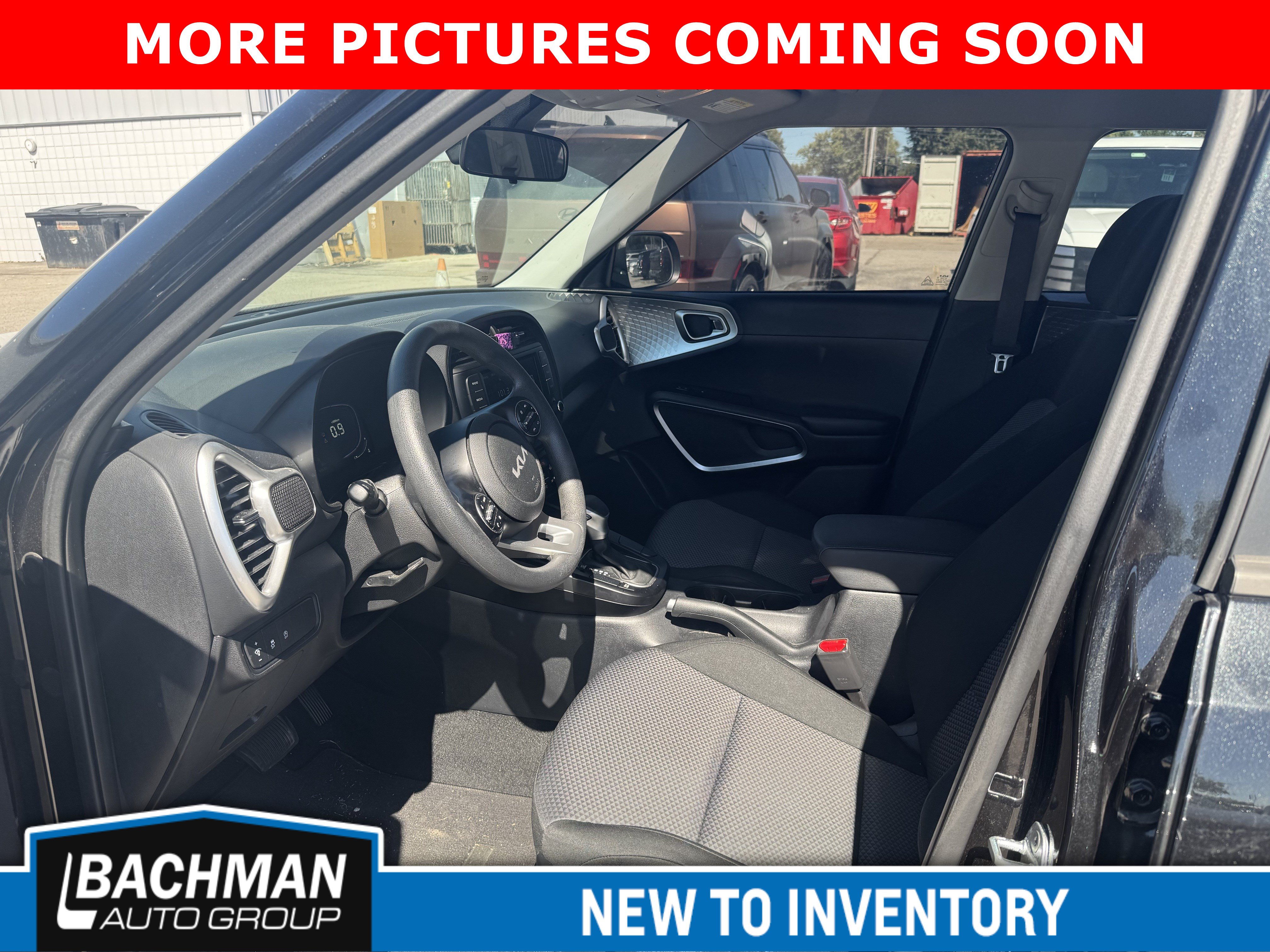 Used 2023 Kia Soul LX w/ LX Technology Package FWD image 8