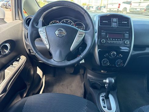 Used 2015 Nissan Versa Note SV image 17