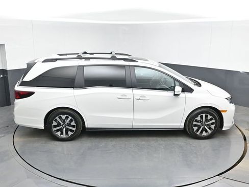 Used 2026 Honda Odyssey EX-L image 42