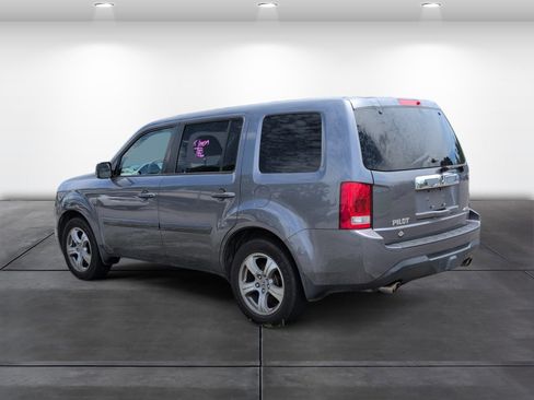 Used 2015 Honda Pilot EX image 3