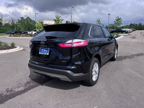 Certified 2024 Ford Edge SEL w/ Convenience Package AWD/4WD image 4
