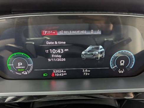 Used 2024 Audi Q8 e-tron Premium Plus w/ Premium Plus Package AWD/4WD image 29