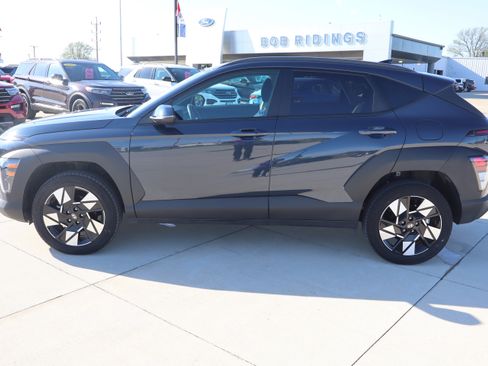 Used 2025 Hyundai Kona SEL image 8