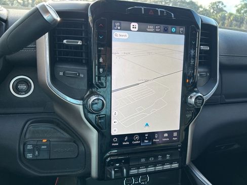 Used 2022 RAM 3500 Laramie image 34