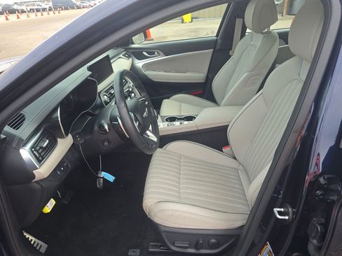 Used 2023 Genesis G70 2.0T w/ Sport Prestige Package image 12