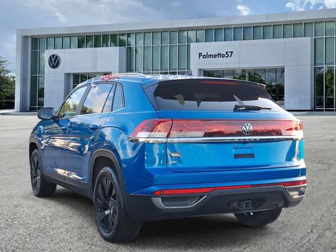 Certified 2024 Volkswagen Atlas Cross Sport SE FWD image 4