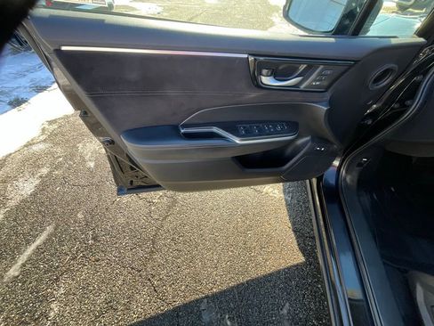 Used 2021 Honda Clarity Touring image 6