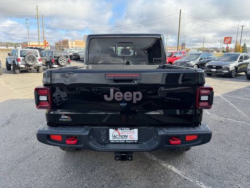 Used 2021 Jeep Gladiator Rubicon w/ Dual Top Group AWD/4WD image 4