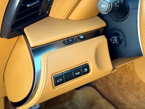 Used 2018 Lexus LC 500 Coupe w/ Performance Package image 18