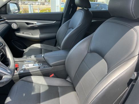 Certified 2023 INFINITI QX50 Luxe AWD/4WD image 9