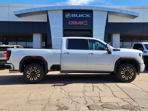 New 2026 GMC Sierra 2500 Denali Ultimate image 2